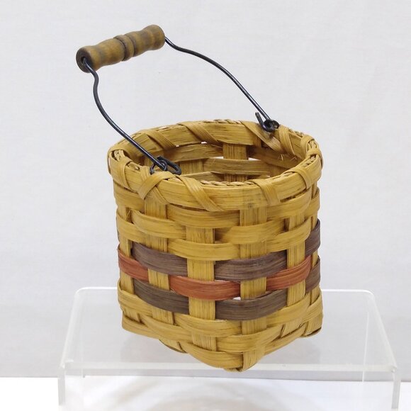Amish Handcrafted Miniature Woven Basket With Wooden Handle Multicolor Bands EUC - Picture 1 of 5